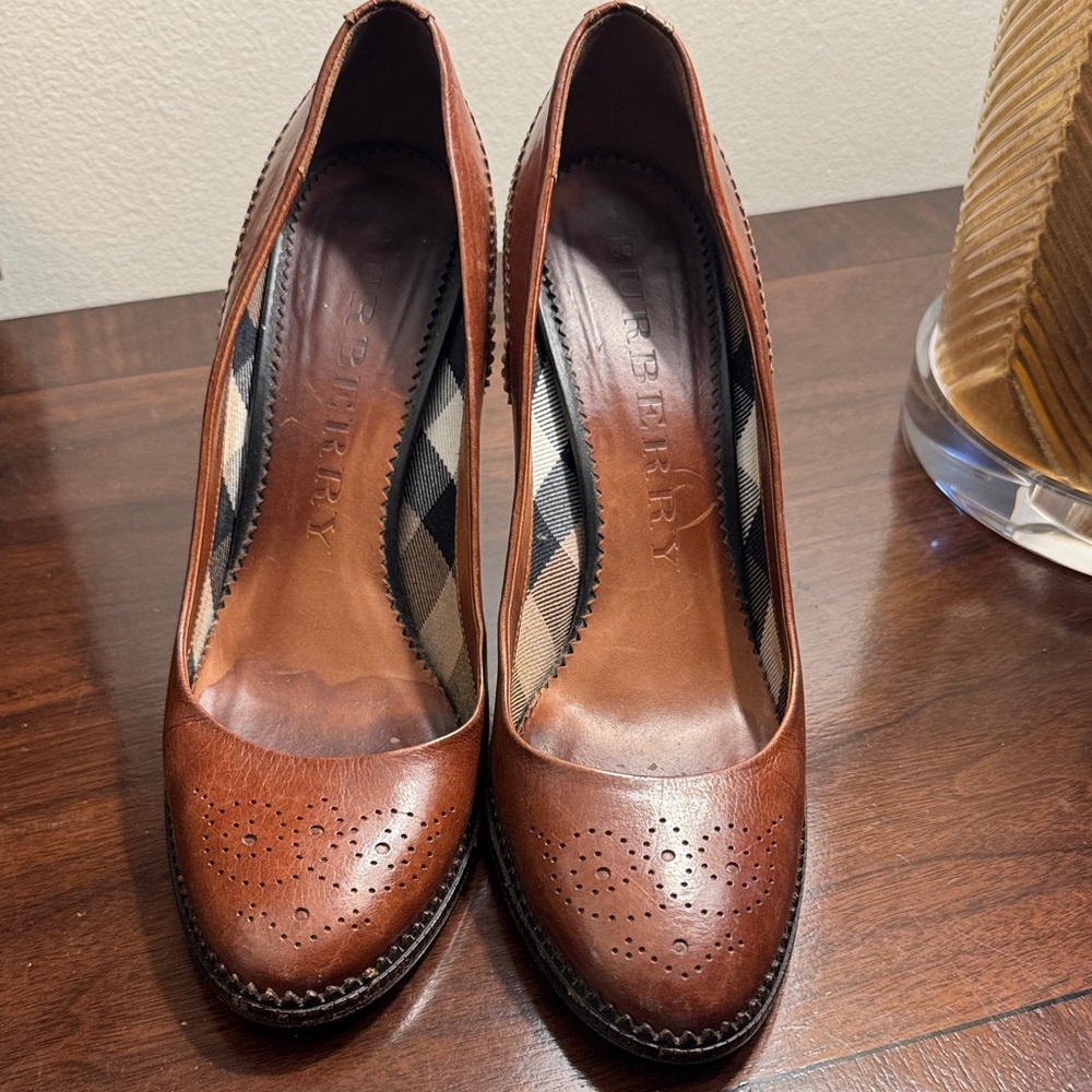 Burberry Tan Leather Heels